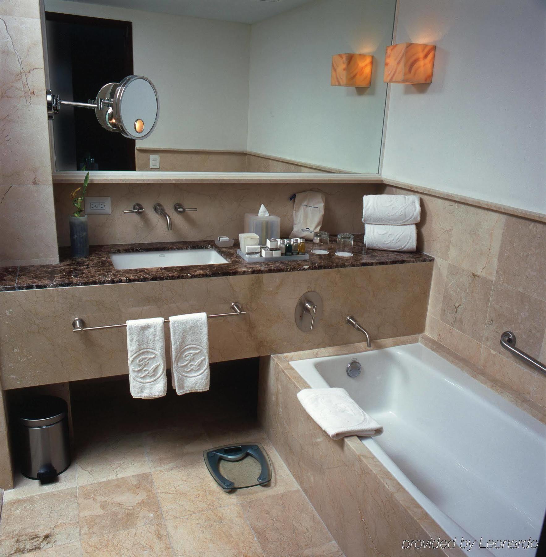 Hotel Doubletree By Hilton Santa Fe 4*
