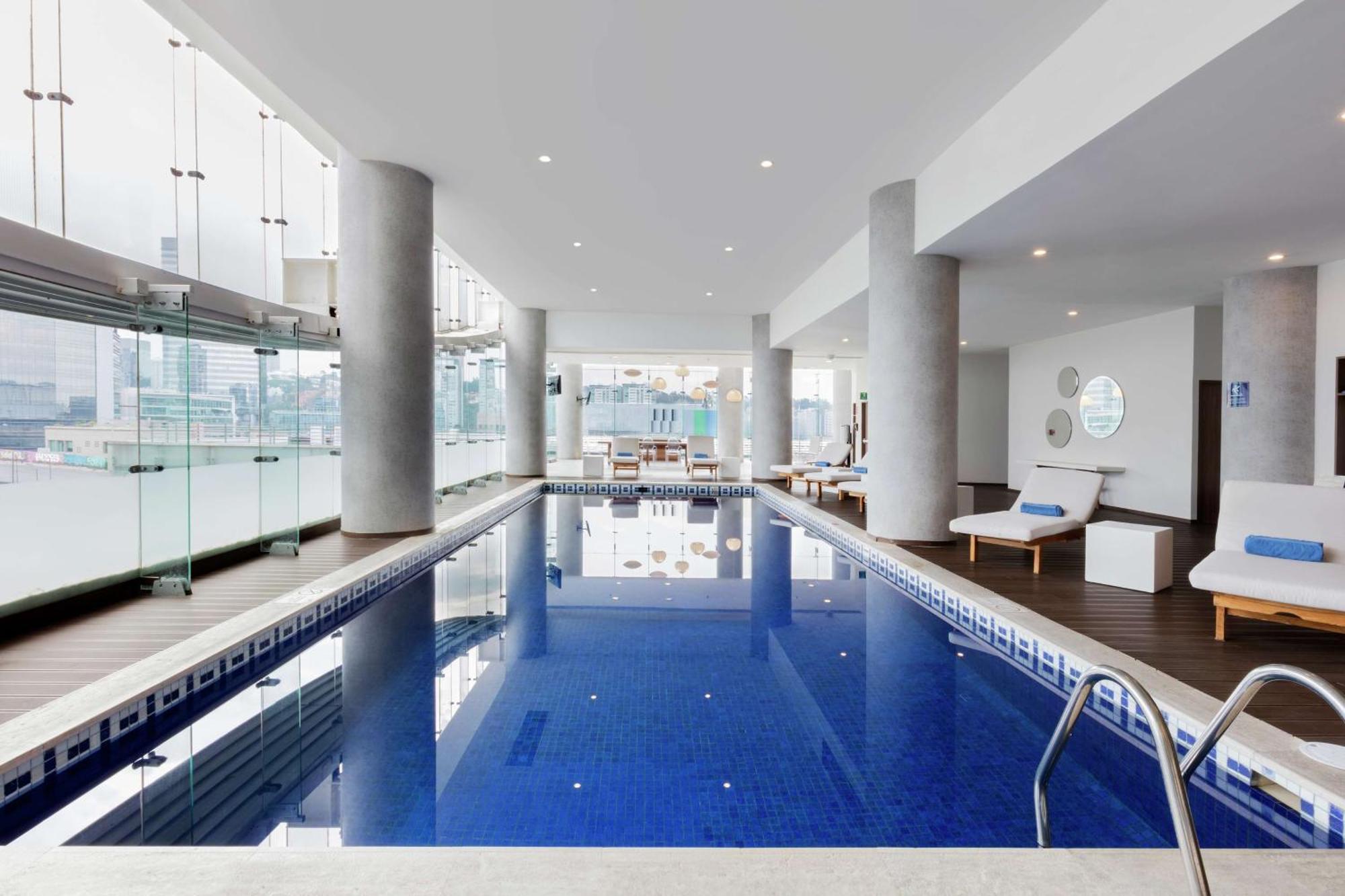 Hotel Doubletree By Hilton Santa Fe Mexico
